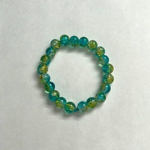 I made this handcrafted, stylish, cheap, unisex, beaded bracelet.